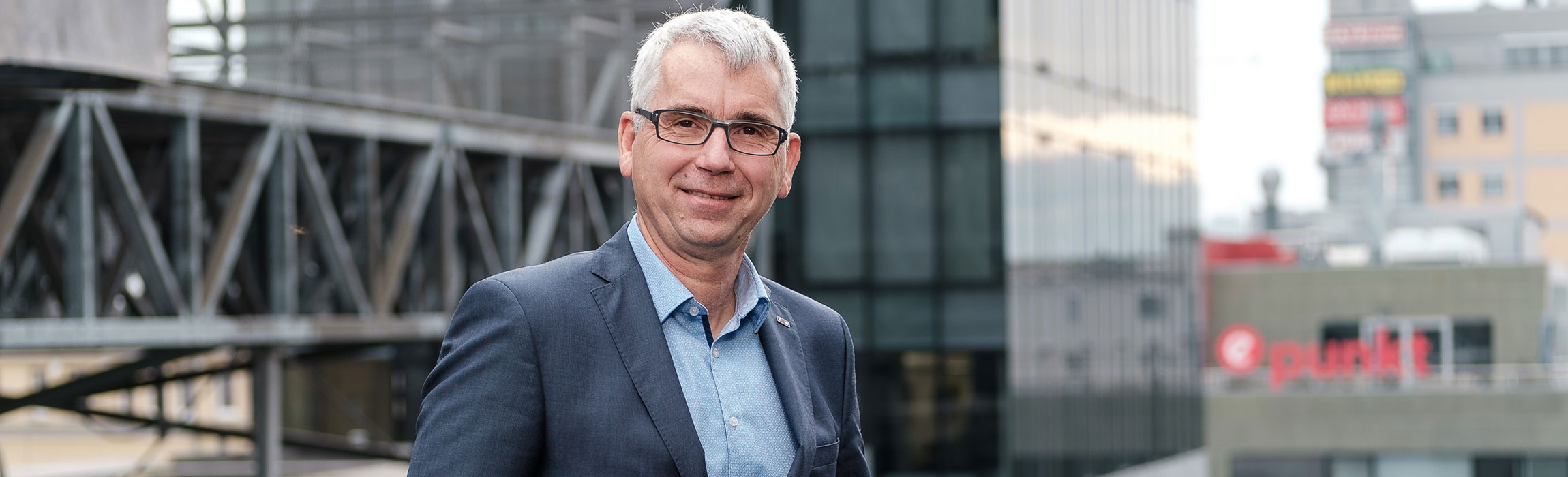 Pressekonferenz CEO Harald Schröpf